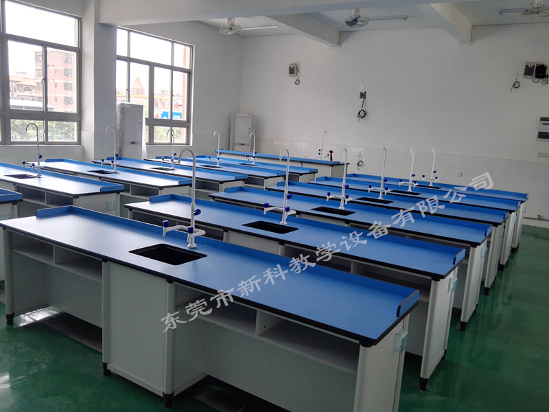 <a href='http://www.whcydz.cn/chanpin/53-1.html' target='1' style='font-size:18px; font-weight:bold; color:#000000;'>科學實驗室</a>