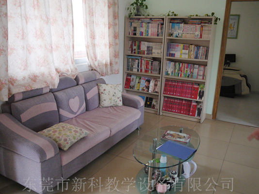 學校<a href='http://www.whcydz.cn' target='1' style='font-size:14px; font-weight:bold; color:#0080ff;'>心理咨詢室</a>