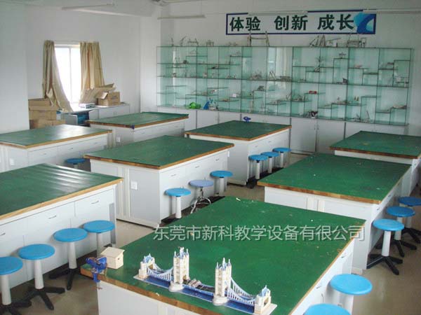 <a href='http://www.whcydz.cn/chanpinyiji/37-1.html' target='1' style='font-size:18px; font-weight:bold; color:#ff0000;'>通用技術實驗室設備</a>
