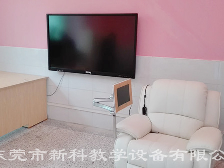 <a href='http://www.whcydz.cn' target='1' style='font-size:14px; font-weight:bold; color:#0080ff;'>心理咨詢室</a>布置